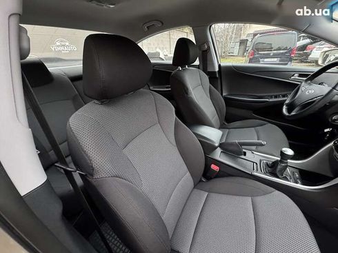Hyundai Sonata 2010 - фото 27