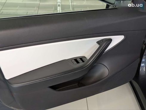 Tesla Model 3 2019 - фото 19