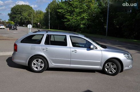 Skoda Octavia 2011 - фото 7