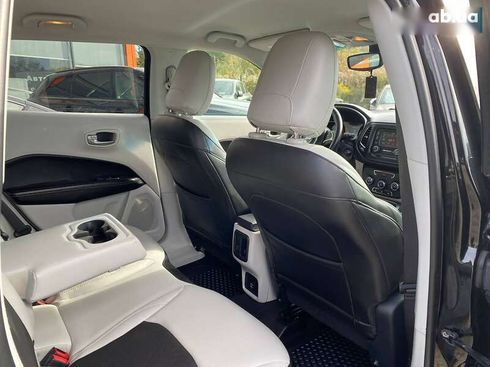 Jeep Compass 2017 - фото 25