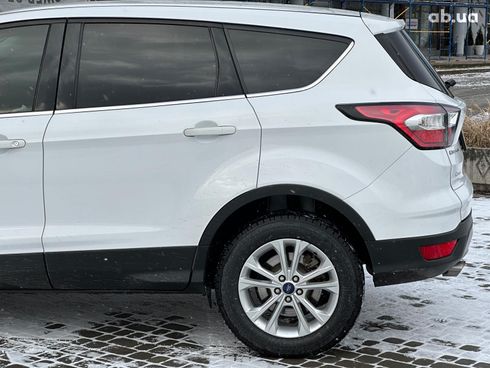 Ford Escape 2017 белый - фото 16