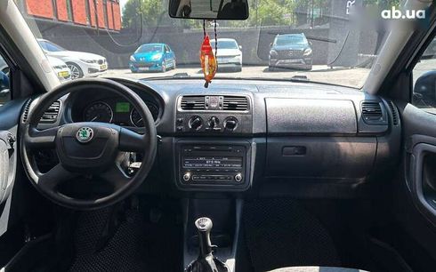 Skoda Fabia 2011 - фото 13