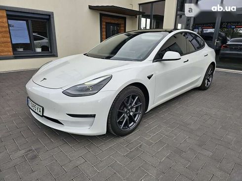 Tesla Model 3 2021 - фото 3