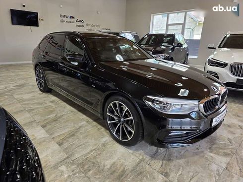 BMW 5 серия 2017 - фото 13