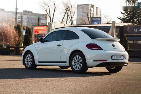 Volkswagen Beetle 2017 - фото 6