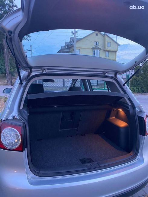 Volkswagen Golf 2005 серебристый - фото 16