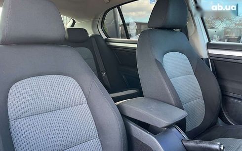 Skoda Superb 2012 - фото 23