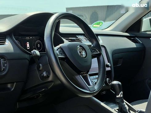 Skoda Octavia 2020 - фото 27