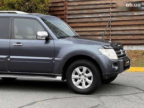 Mitsubishi Pajero Wagon 2009 - фото 14