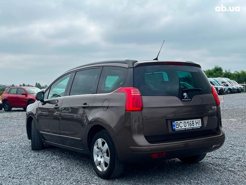 Peugeot 5008 2014 коричневый - фото 8