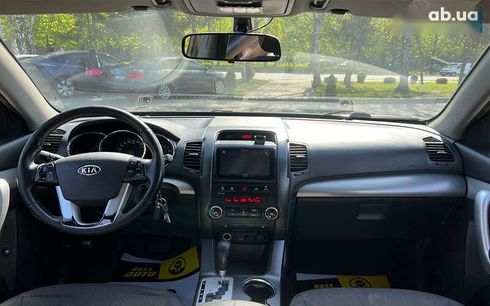Kia Sorento 2011 - фото 11