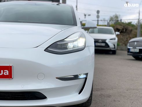 Tesla Model 3 2020 белый - фото 19