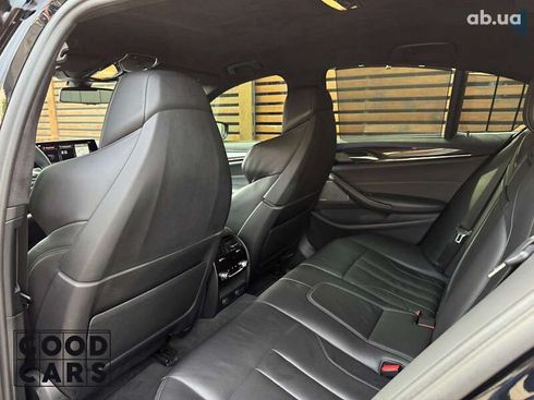 BMW M5 2018 - фото 30