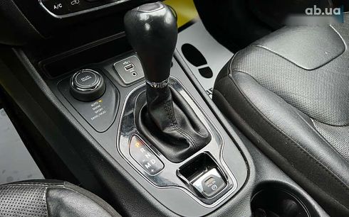 Jeep Cherokee 2019 - фото 16