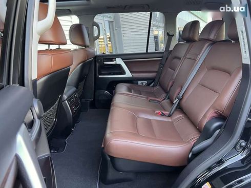 Toyota Land Cruiser 2019 - фото 23