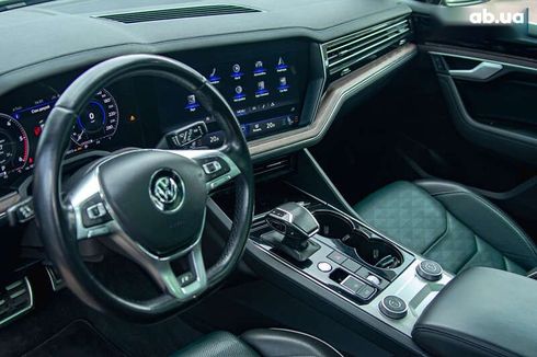 Volkswagen Touareg 2019 - фото 8