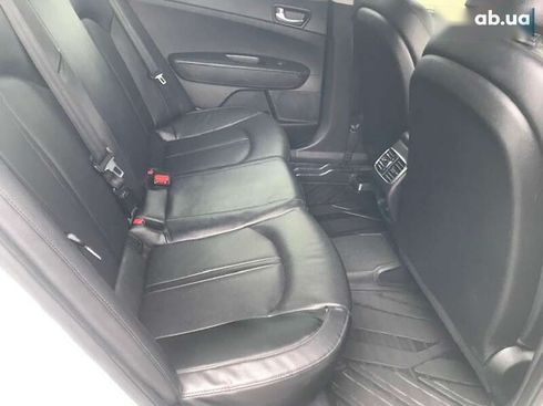 Kia K5 2017 - фото 6