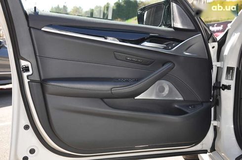 BMW M5 2022 - фото 18