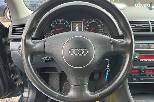 Audi A4 2004 - фото 14