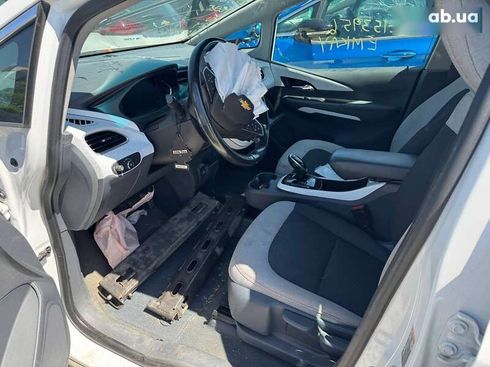 Chevrolet Bolt 2018 - фото 12