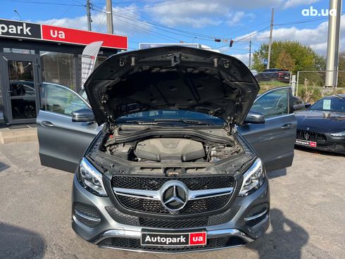 Mercedes-Benz GLE-Класс 2017 серый - фото 18