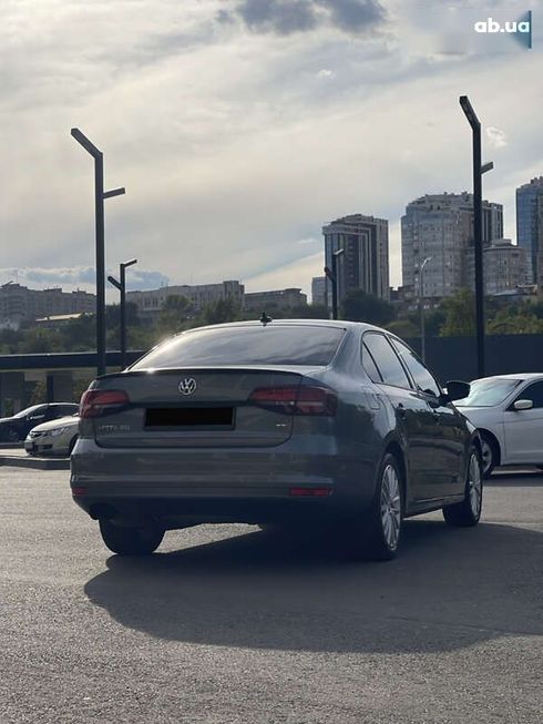 Volkswagen Jetta 2016 - фото 8
