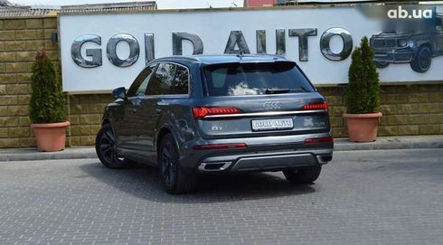 Audi Q7 2020 - фото 11