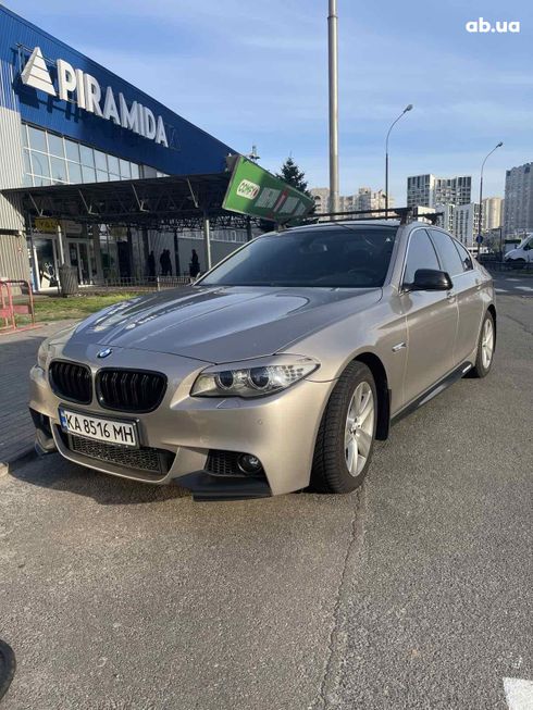 BMW 5 серия 2012 бежевый - фото 4