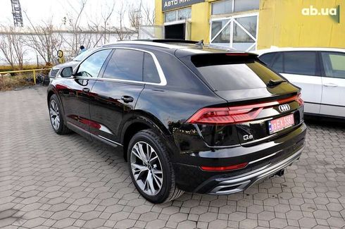 Audi Q8 2021 - фото 10