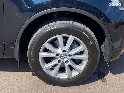 Volkswagen Touareg 2018 - фото 23