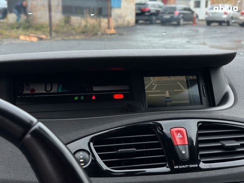 Renault Scenic 2011 белый - фото 55