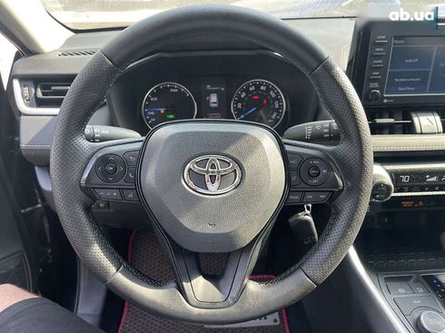 Toyota RAV4 2020 - фото 14