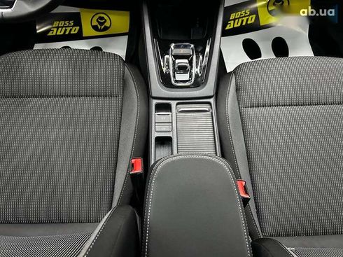 Skoda Octavia 2023 - фото 11