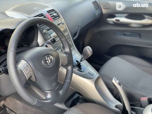 Toyota Auris 2008 - фото 16