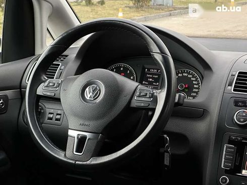 Volkswagen Touran 2013 - фото 28