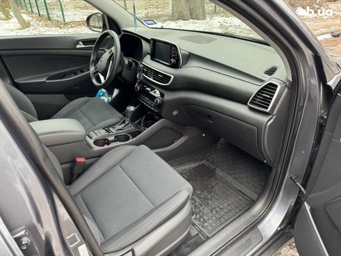Hyundai Tucson 2019 серый - фото 7