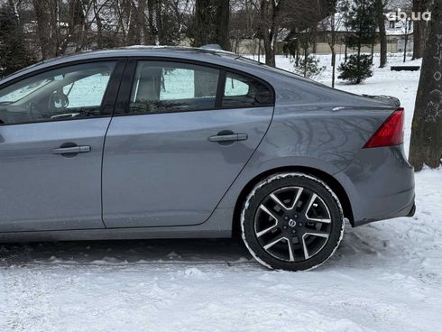 Volvo S60 2016 серый - фото 10