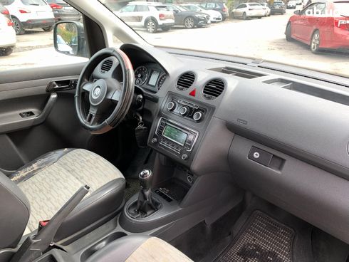 Volkswagen Caddy 2012 белый - фото 59
