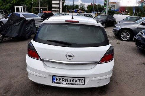 Opel Astra 2013 - фото 11