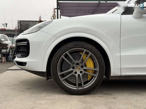 Porsche Cayenne 2018 - фото 11