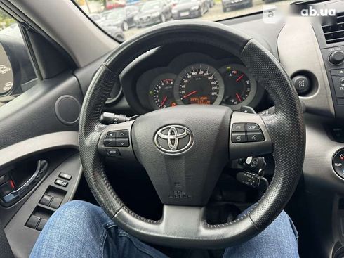 Toyota RAV4 2011 - фото 27