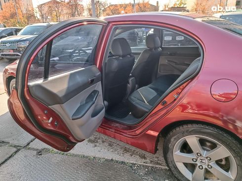 Honda Civic 2008 красный - фото 13
