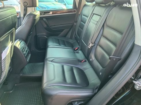 Volkswagen Touareg 2011 черный - фото 15