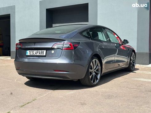 Tesla Model 3 2019 - фото 10