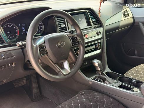 Hyundai Sonata 2017 серый - фото 15
