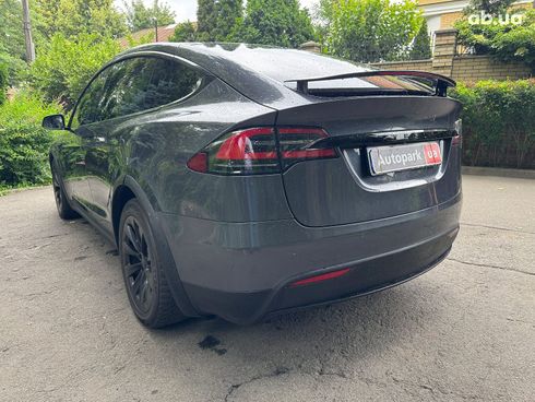 Tesla Model X 2018 серый - фото 10
