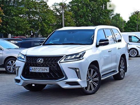 Lexus LX 2019 - фото 3