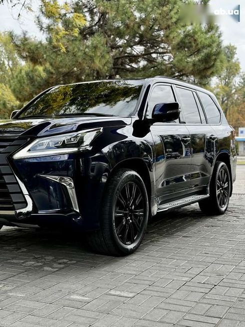 Lexus LX 2016 - фото 6