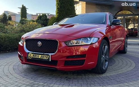 Jaguar XE 2018 - фото 3