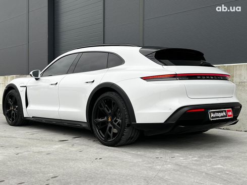 Porsche Taycan 2021 белый - фото 21